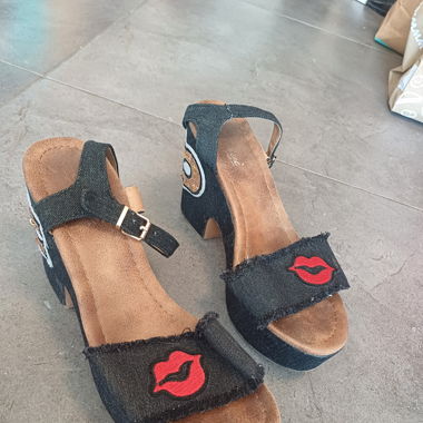 Chaussures à talon T.39