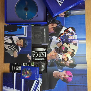 Album Stray Kids: Ordinary