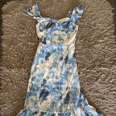 Blue floral midi dress