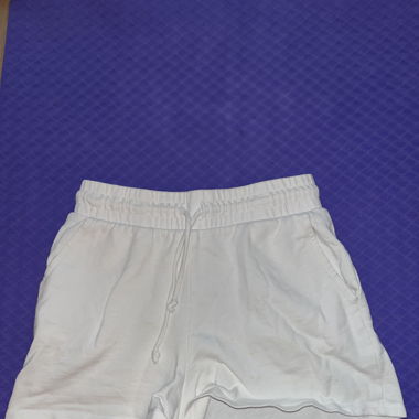 White short in a sweat material 