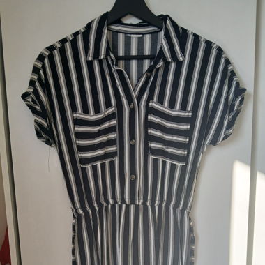 Robe mi-longue rayures noires et blanches 