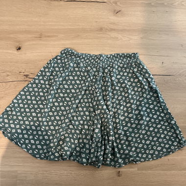 Short size XL