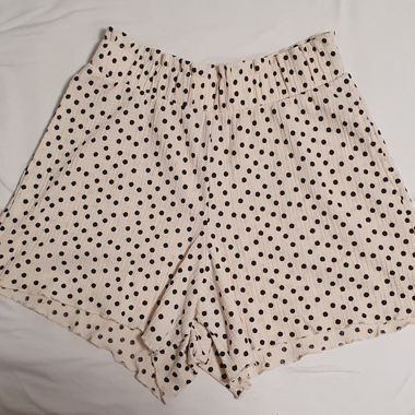 luftige, kurze Hose