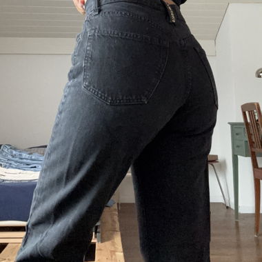 lockere schwarze Jeans