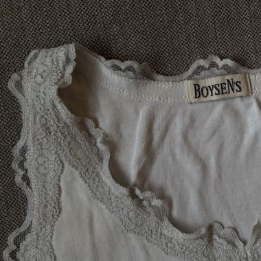 weisses spitzentop