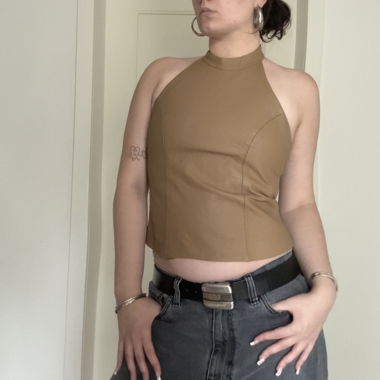 Top vintage in pelle con scollo neckholder