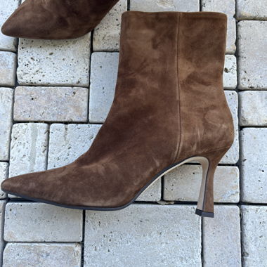 Braune Wildleder-Stiefeletten 39