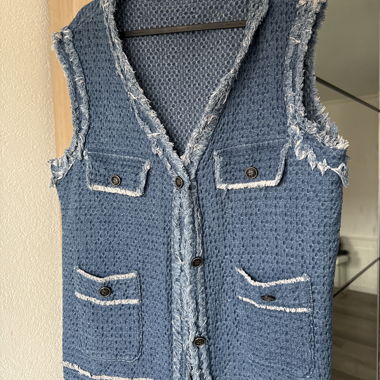 Sleeveless gilet