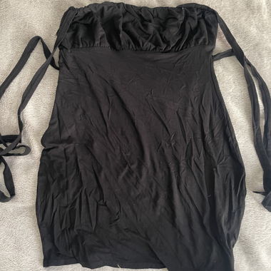 Top bandeau noir ASOS DESIGN avec bretelles à nouer