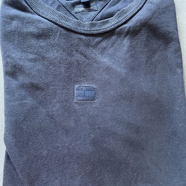 Navy Tommy Hilfiger Sweatshirt