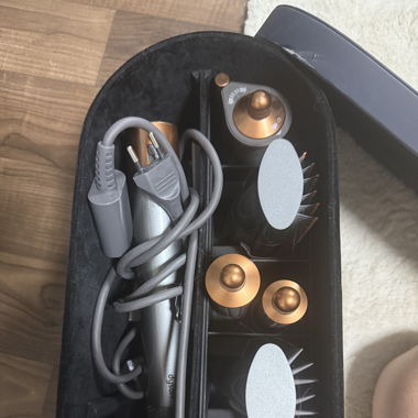 Dyson Airwrap (selten gebraucht)