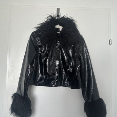 Vegane Lackjacke mit Kunstfell Neu h&m