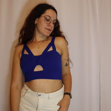 Top corto blu reale