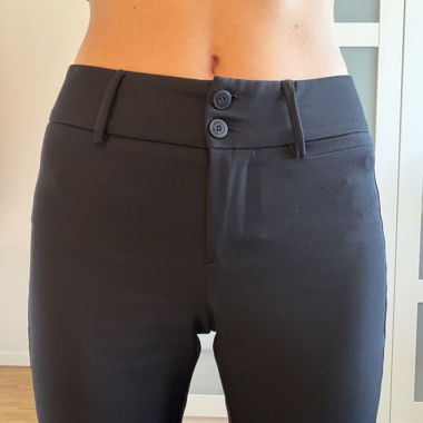 Bershka schwarze Anzugshose