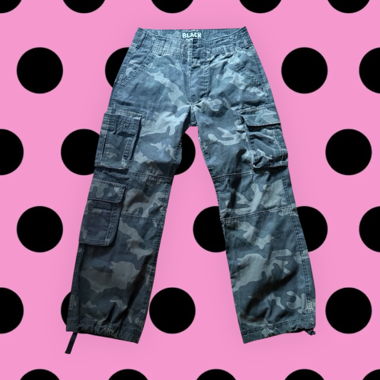 Cargohose mit Camouflage Muster