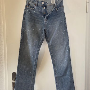 Strass-Jeans mit hohem Bund