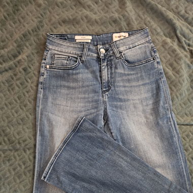 Flared jeans