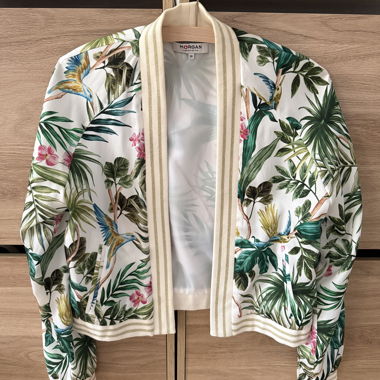 Short floral print jacket