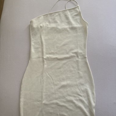 Vestito corto asimmetrico color crema