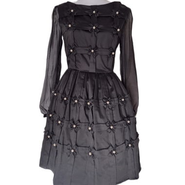 Rococo schwarzes Kleid mit Perlen