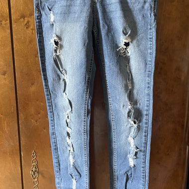 Jeans con strappi