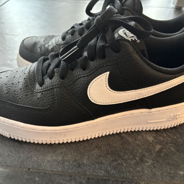 Nike Air Force 1 '07 Schwarz/Weiss