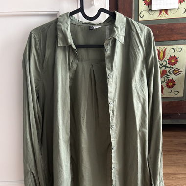 khaki green longsleeve shirt