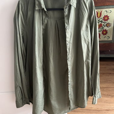 khaki green longsleeve shirt