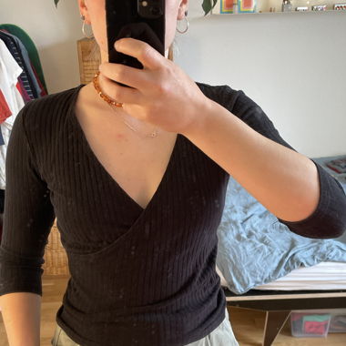 Schwarzes Sweatshirt