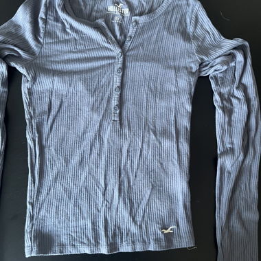 vintage hollister long sleeve-top 