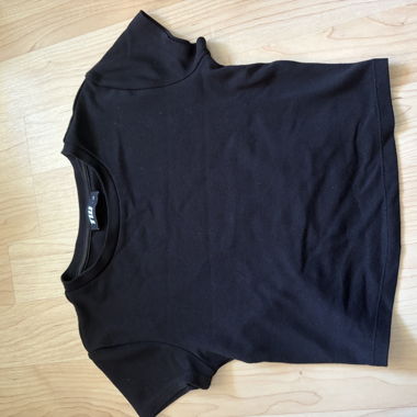 Black crop top