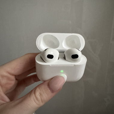 AirPods