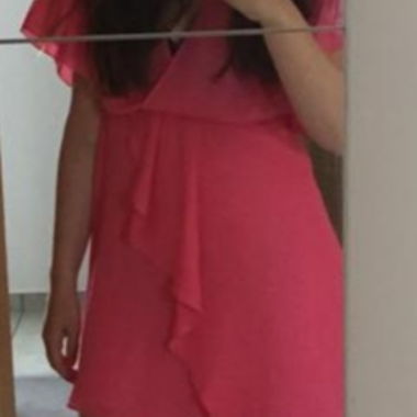 Robe rose à volants