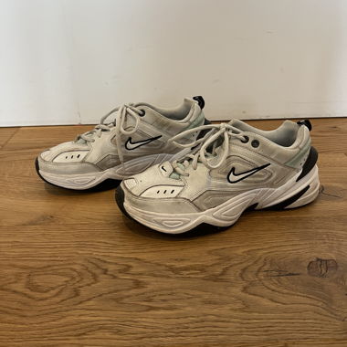 Nike Tekno Sneaker