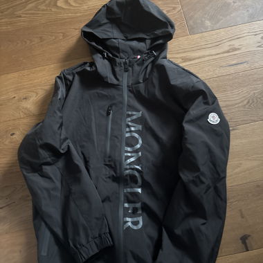 Moncler Kapuzenjacke