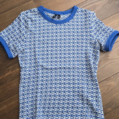 Knit T-shirt blue and white
