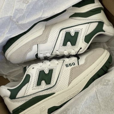 New Balance 550