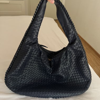 navy blue bag like Bottega veneta hop bag