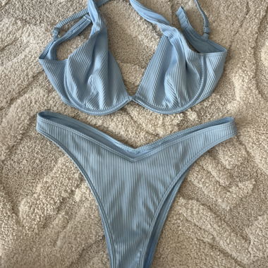 Set bikini azzurro chiaro Hollister