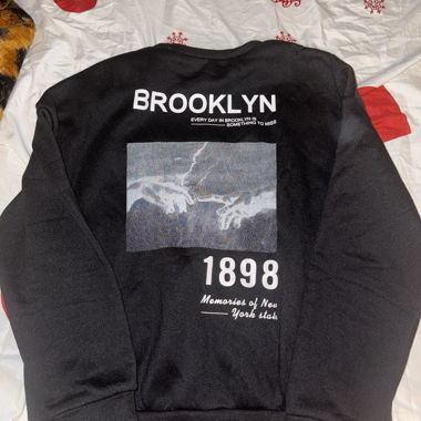 Pullover mit Backprint 