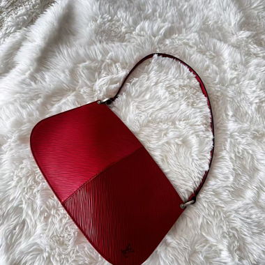 Louis Vuitton Red Epi Pochette – Iconic Color