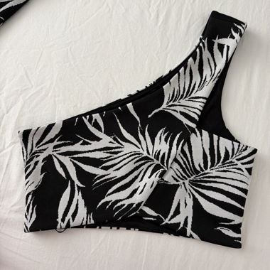 Black/white one-shoulder bikini top