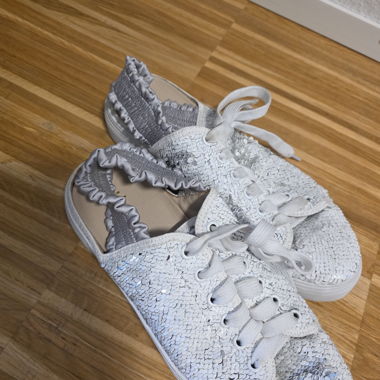 Sneaker bianchi con paillettes