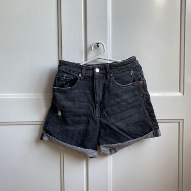 H&M High-Waisted Mom Denim Shorts