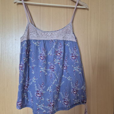 Blumiges ESPRIT-Top