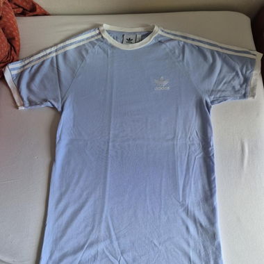 T-shirt Adidas bleu clair