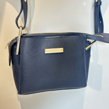 Tommy Hilfiger Umhängetasche in Dunkelblau