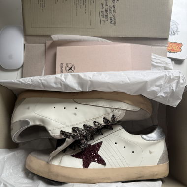 Golden Goose 