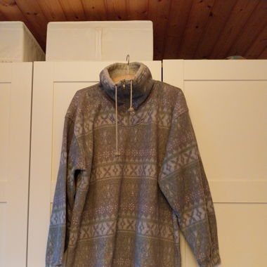 gemusterter pullover