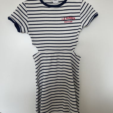 Gestreiftes Kleid